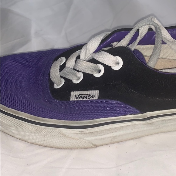 VANS - Picture 5 of 6